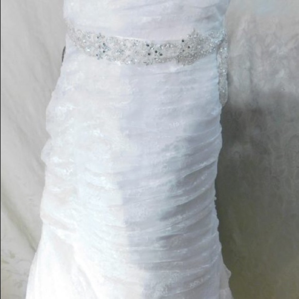 Maggie Sottero Custom Wedding Dress - Picture 2 of 8